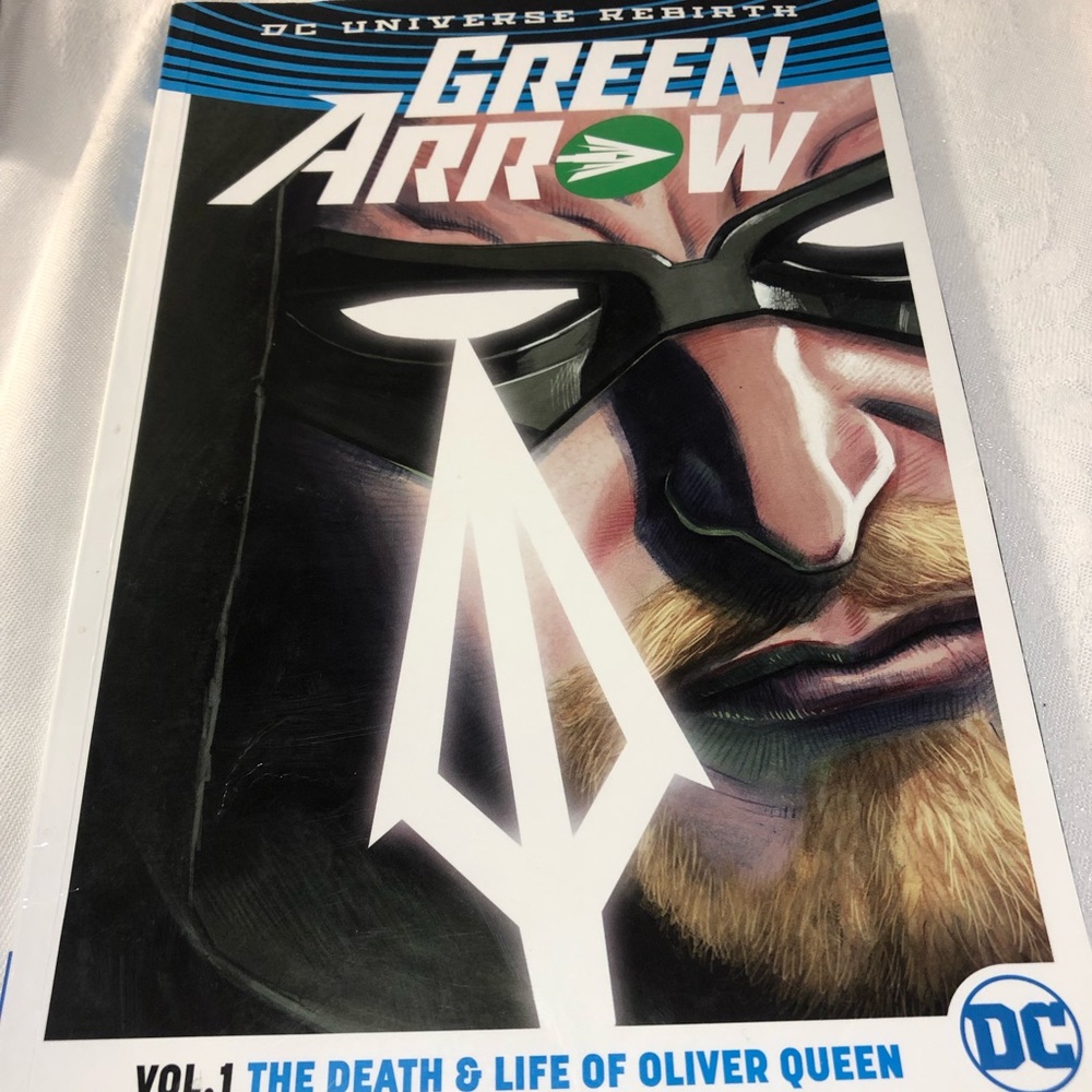 DC Universe Rebirth Green Arrow Vol.1 Comic Book Graphic Novel